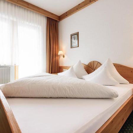Hotel Regina Серфаус Экстерьер фото