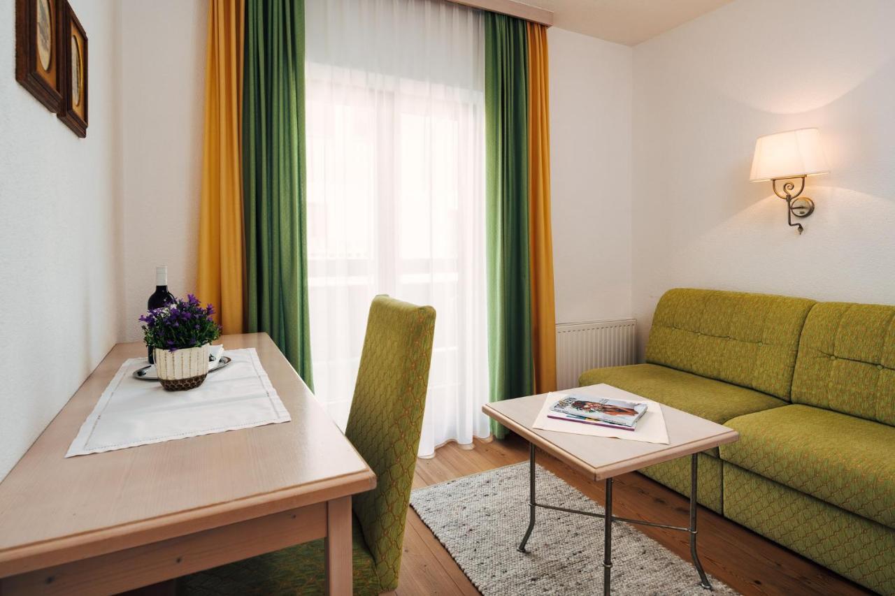 Hotel Regina Серфаус Экстерьер фото
